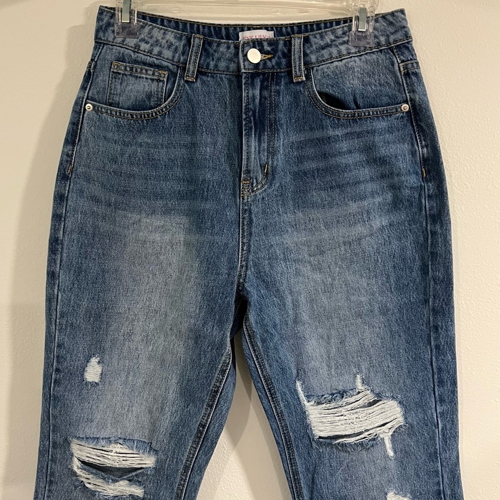 Pink Lily Distressed Blue Jeans size 26 relaxed fit casual wear with detail - Picture 4 of 9